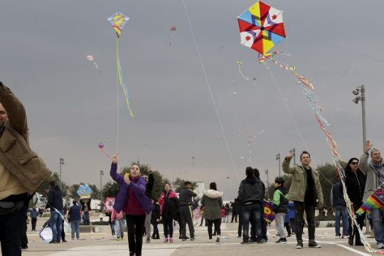Ωραίο φινάλε Αποκριάς στο ηλιόλουστο Φάληρο