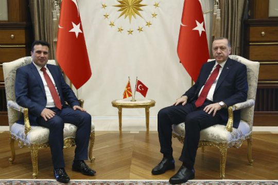 «Άνοιγμα» στην Τουρκία από τον Ζόραν Ζάεφ