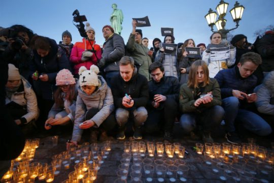 Διαδήλωση κατά του Πούτιν για τη φονική πυρκαγιά
