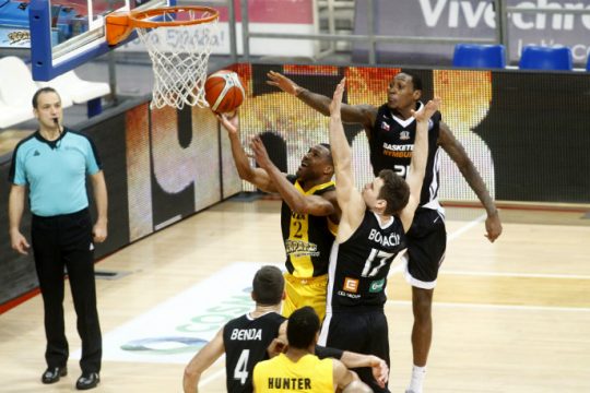 Επική πρόκριση της ΑΕΚ στην Τσεχία