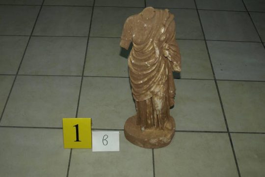 Κατασχέθηκε πολύτιμο άγαλμα της Θεάς Υγείας
