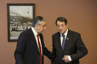Πρώτη συνάντηση Αναστασιάδη – Ακιντζί μετά το Κραν Μοντανά
