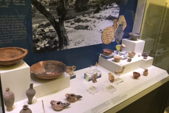 Ηράκλειο: Εγκαινιάστηκε η έκθεση με τα κλεμμένα αρχαία από τους Ναζί