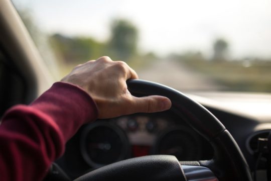 Ακραίο περιστατικό στο Ηράκλειο: Συγγενείς μάλωσαν και ο ένας... πάτησε τον άλλον με το αμάξι του