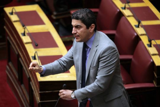 «Κόκκινη κάρτα» για χουλιγκανισμούς σε γαλάζιο στέλεχος