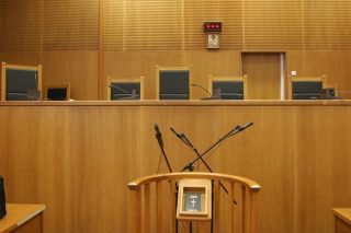 Ενοχος για «εγκωμιασμό εγκλήματος» ο γυμναστής του 3ου ΓΕΛ Π. Φαλήρου