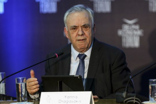 «Η χώρα βγαίνει τραυματισμένη από τη χρεοκοπία»