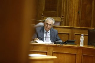 Δραγασάκης: Γιατί δεν επιλέγουμε την πιστοληπτική γραμμή