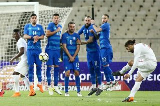 Ψάχνει τη φόρμουλα και την ισορροπία