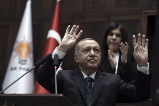Πλοίο στην κυπριακή ΑΟΖ στέλνει η Τουρκία