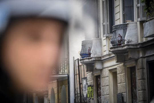 Η καταδρομική επίθεση και λεηλασία των φτωχών από τον συρφετό της λούμπεν μαφίας των Εξαρχείων!