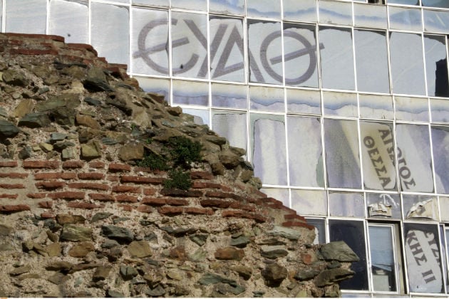 Προσωρινές ενέργειες για να μην πουν το νερό… νεράκι