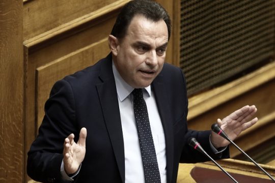 Ομόφωνη καταδίκη των νεοναζί στη Βουλή, με «γα λάζιο» φάλτσο