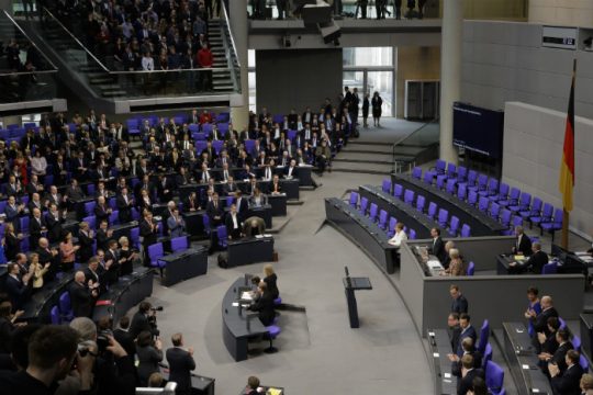 Γερμανικό «ναι» στην ελληνική δόση
