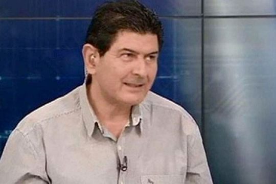 Εμμονικός με την αλήθεια