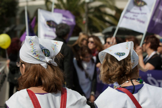 Τα συνδικάτα στις γυναίκες, οι γυναίκες στα συνδικάτα