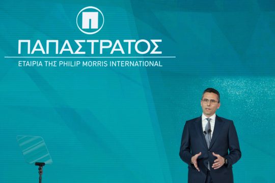 Η Παπαστράτος παίρνει θέση στο μέλλον