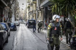 Ντου και συλλήψεις σε 3 καταλήψεις