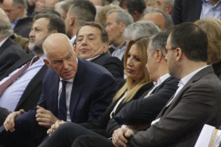 Δύσκολος τοκετός με πολλές ωδίνες