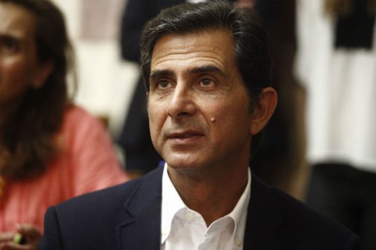 «Αντί συγγνώμης, παραδέχεται τα ρουσφέτια»