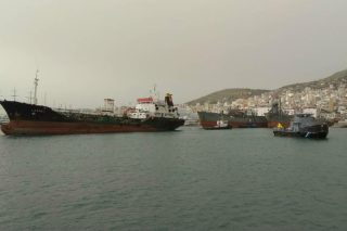 Κενό καυσίμων, επιτέλους, το «Lassea»