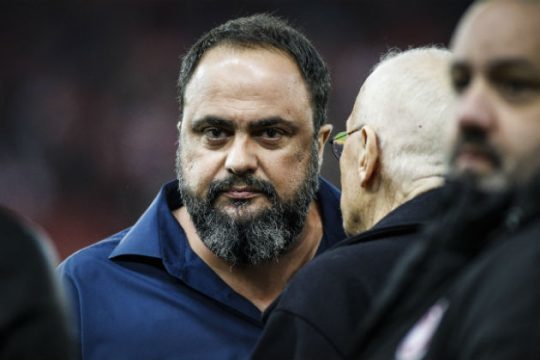 Ο βρετανικός Τύπος για τη δίωξη του ιδιοκτήτη της Νότιγχαμ Φόρεστ