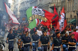 Παραδείγματα-οδοδείκτες της ανεπάρκειάς μας