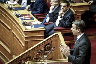 Οι μεν και οι δε της πολιτικής ζωής