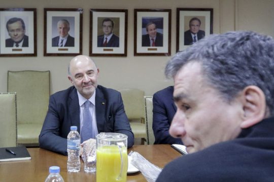 Μοσκοβισί: Ορατή η γραμμή τερματισμού για την Ελλάδα