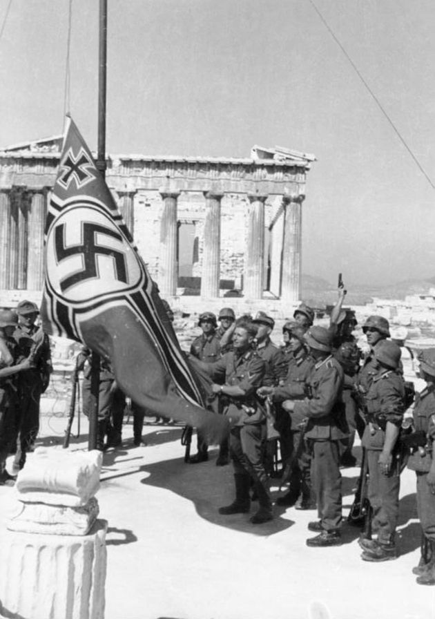 Ο ανυπόταχτος λαός της Αθήνας ματαιώνει την πολιτική επιστράτευση