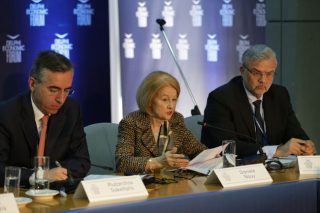 Αναγκαία η μείωση των «κόκκινων» δανείων