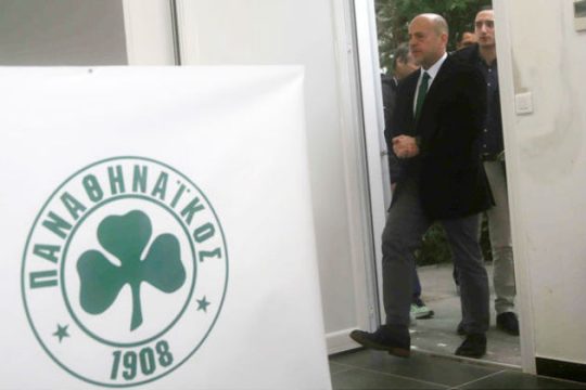 Μια ανάσα απ’ τον γκρεμό