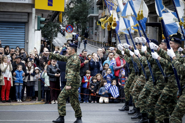 Ολοκληρώθηκε η στρατιωτική παρέλαση στην Αθήνα
