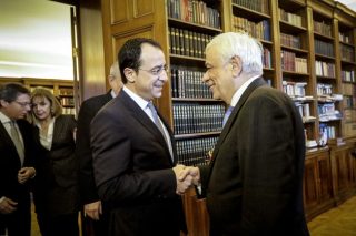 Η ΑΟΖ στο επίκεντρο των συνομιλιών του Κύπριου ΥΠΕΞ στην Αθήνα