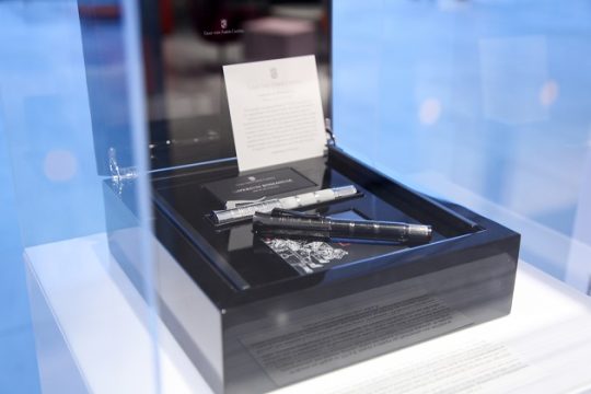 Notos Com & Faber-Castell