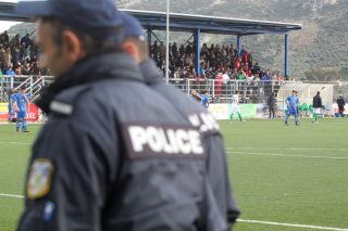Τα παιδιά (δυστυχώς) παίζουν μπάλα όπως οι μεγάλοι…