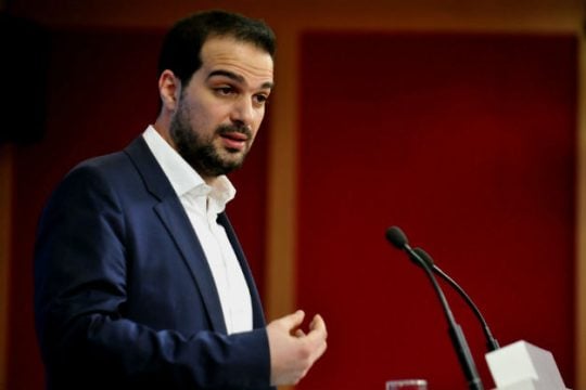 Να αρθεί ο γεωγραφικός περιορισμός προσφύγων ζητά ο Γ. Σακελλαρίδης