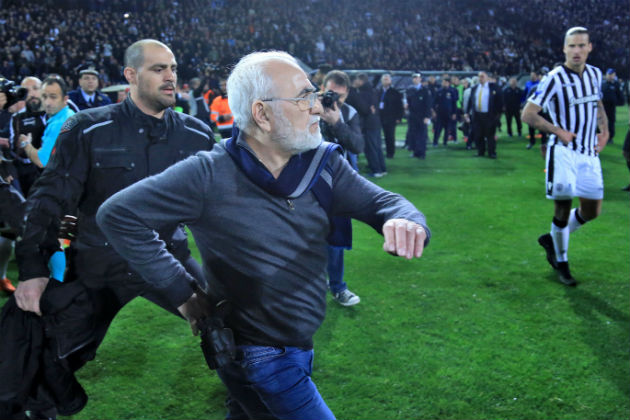 Δεν είδε το όπλο Σαββίδη η Αστυνομία