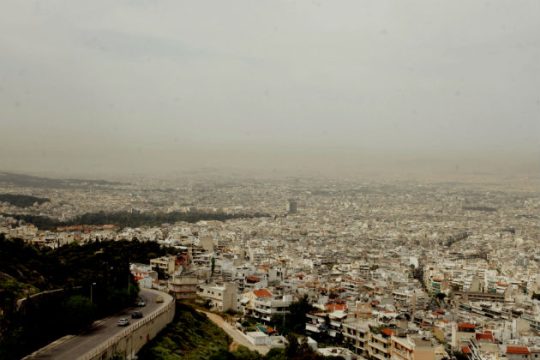 Βροχές και μεταφορά σκόνης από την Αφρική