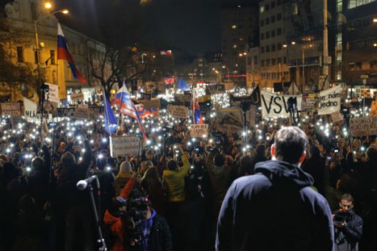 Η παραίτηση Φίτσο δεν αρκεί