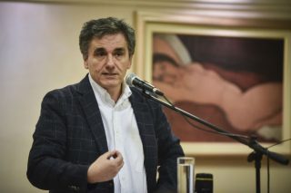 Ο Καλλιάνος που μπέρδεψε τον Μοντιλιάνι με τα κορίτσια της Pirelli