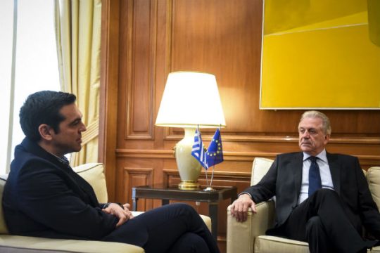 Το προσφυγικό στην ατζέντα Τσίπρα-Αβραμόπουλου