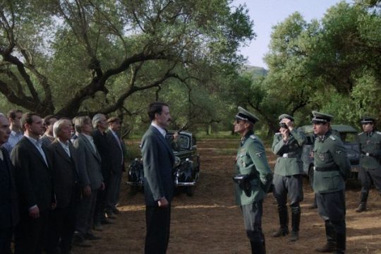 Δυο γυναίκες και στη μέση ο Βούλγαρης