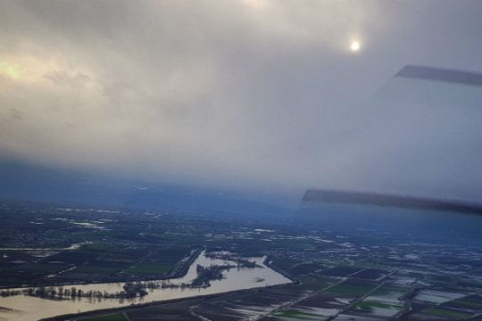 Σποραδικές καταιγίδες και αφρικανική σκόνη