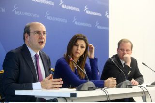 Σώμα «κεφαλοκυνηγών» προτείνει η Ν.Δ.