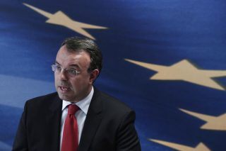 «Η καθαρή έξοδος από τα Μνημόνια δεν είναι εφικτή»