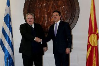Ενημέρωση Κοτζιά στους πολιτικούς αρχηγούς, πλην Λακεδαιμoνίων…