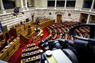 Ανοιγμα με Novartis και Καμμένο