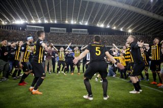 Πρωταθλήτρια AEK και με τη βούλα!