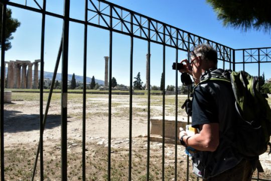 Στάση εργασίας σε αρχαιολογικούς χώρους το Μ. Σάββατο